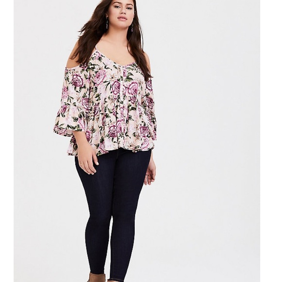 TORRID light pink floral cold shoulder babydoll! - Picture 2 of 8